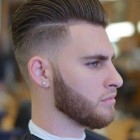 Divatos férfi frizura 2021