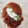 Esküvői frizura virágok