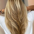 Divat Női frizurák 2021 közepes hosszúságú haj