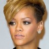 Rihanna frizurái