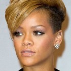 Frizurák Rihanna rövid