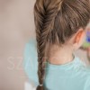 Gyönyörű, egyszerű frizurák gyerekeknek